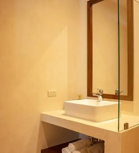 Boho-chic 1br With Private Terrace Appartement