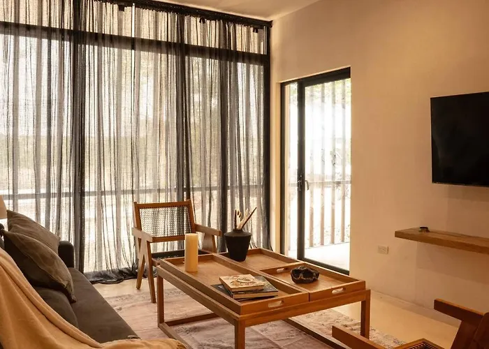 Boho-chic 1br With Private Terrace